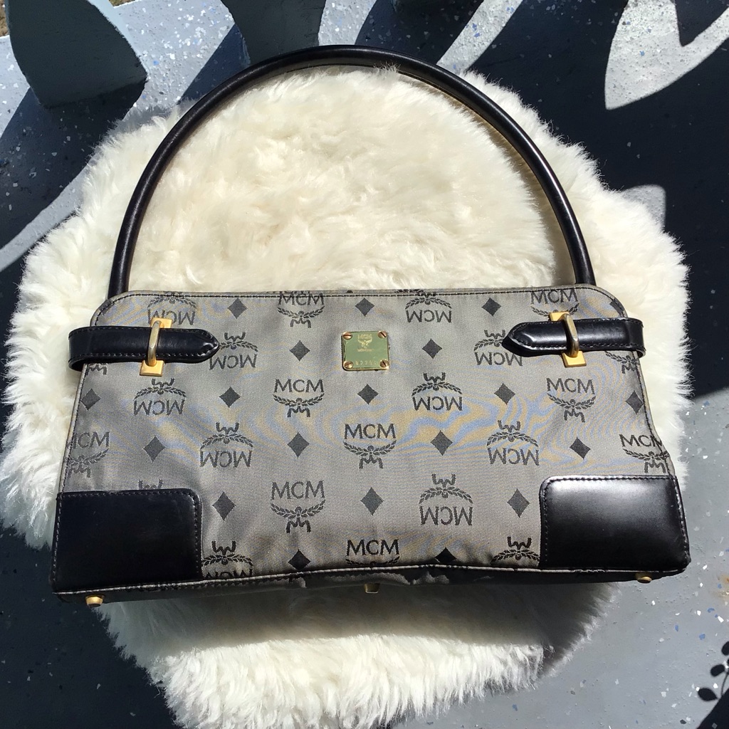 Mcm Munchen Vintage Monogrammed Tote Shoulder Leather Trim And Handle U2794